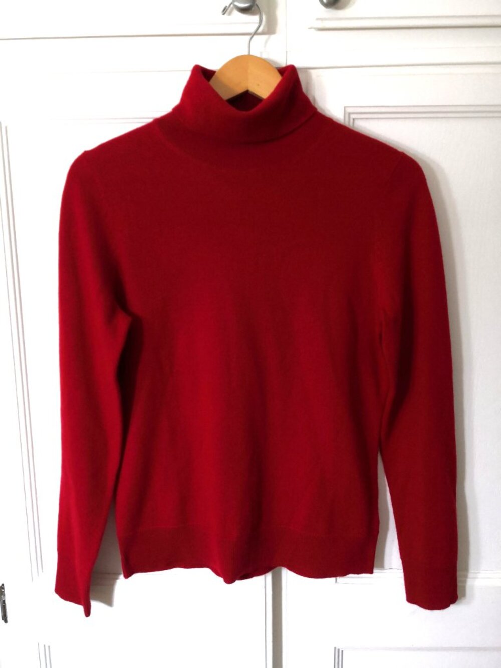 NWOT Telluride Clothing Company 100% Extra Fine Wool Sweater Red Size M